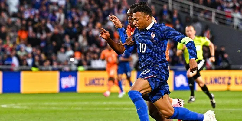 Đội hình ra sân của cặp đấu giữa Pháp Vs Iraq